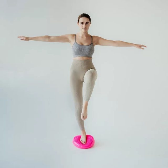 Balančný vankúš Line Sport Ø 34cm - rôzne farby - Modrá